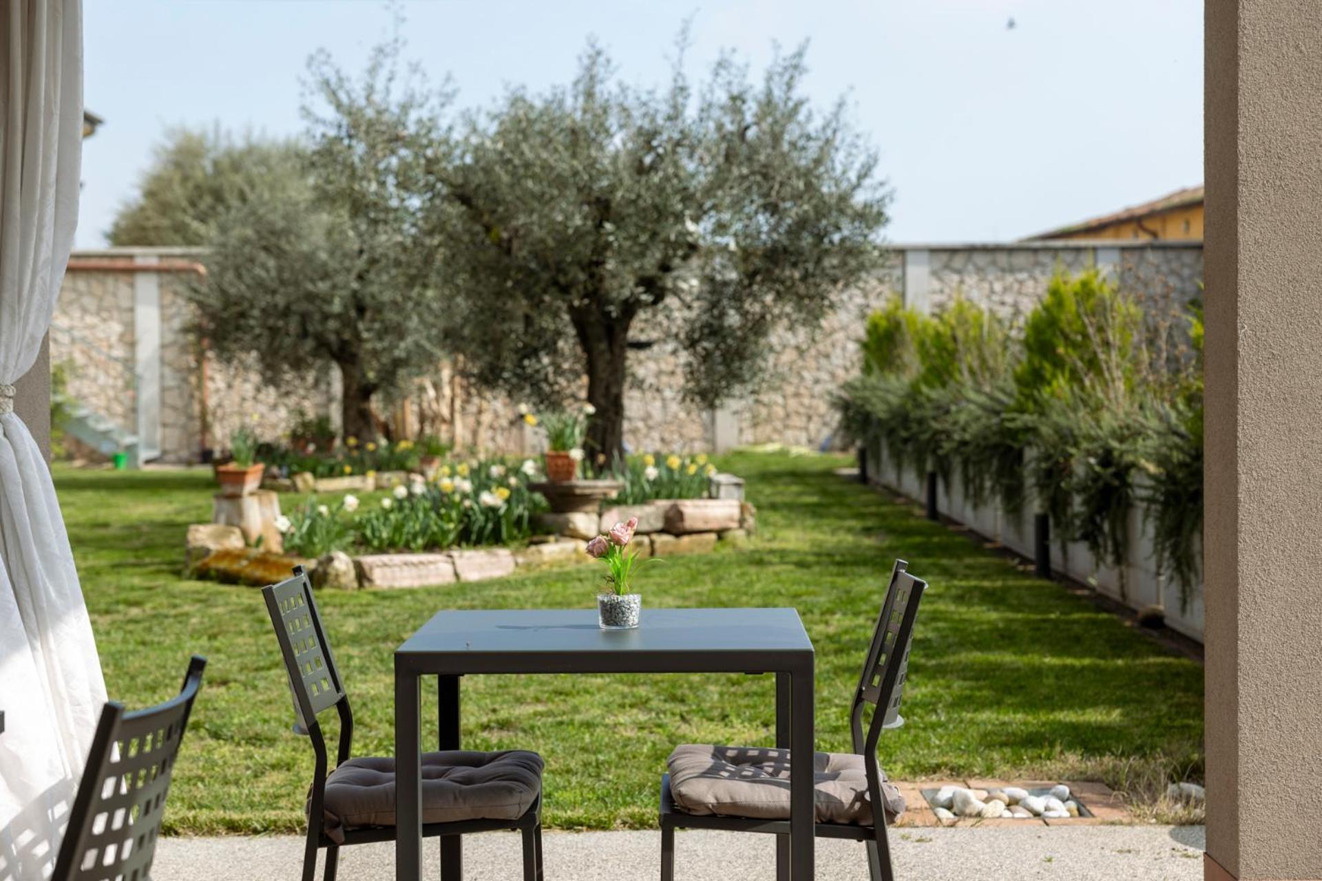 Hotel La Caporala Castel d'Azzano Εξωτερικό φωτογραφία