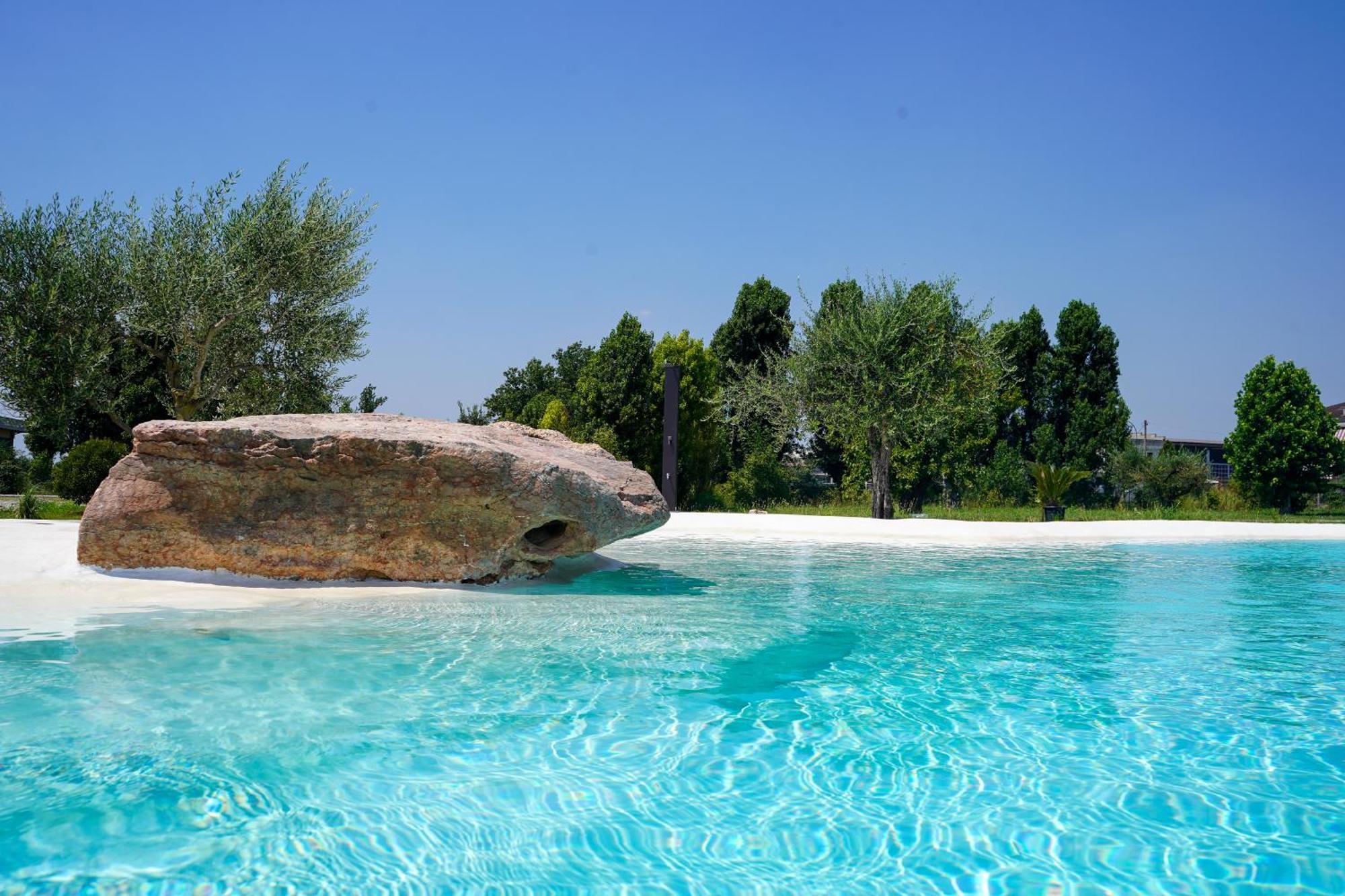 Hotel La Caporala Castel d'Azzano Εξωτερικό φωτογραφία